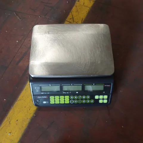 AVERY BERKEL DIGITAL SCALE