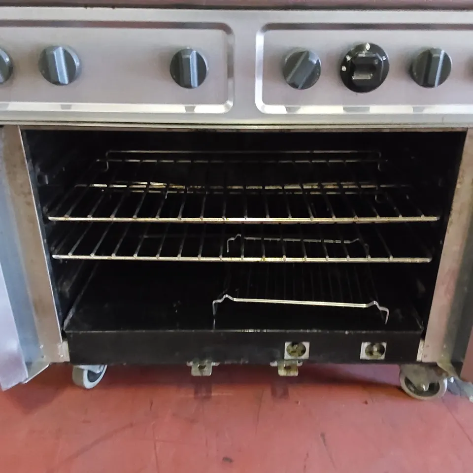 COMMERCIAL GAS 6 BURNER OVEN
