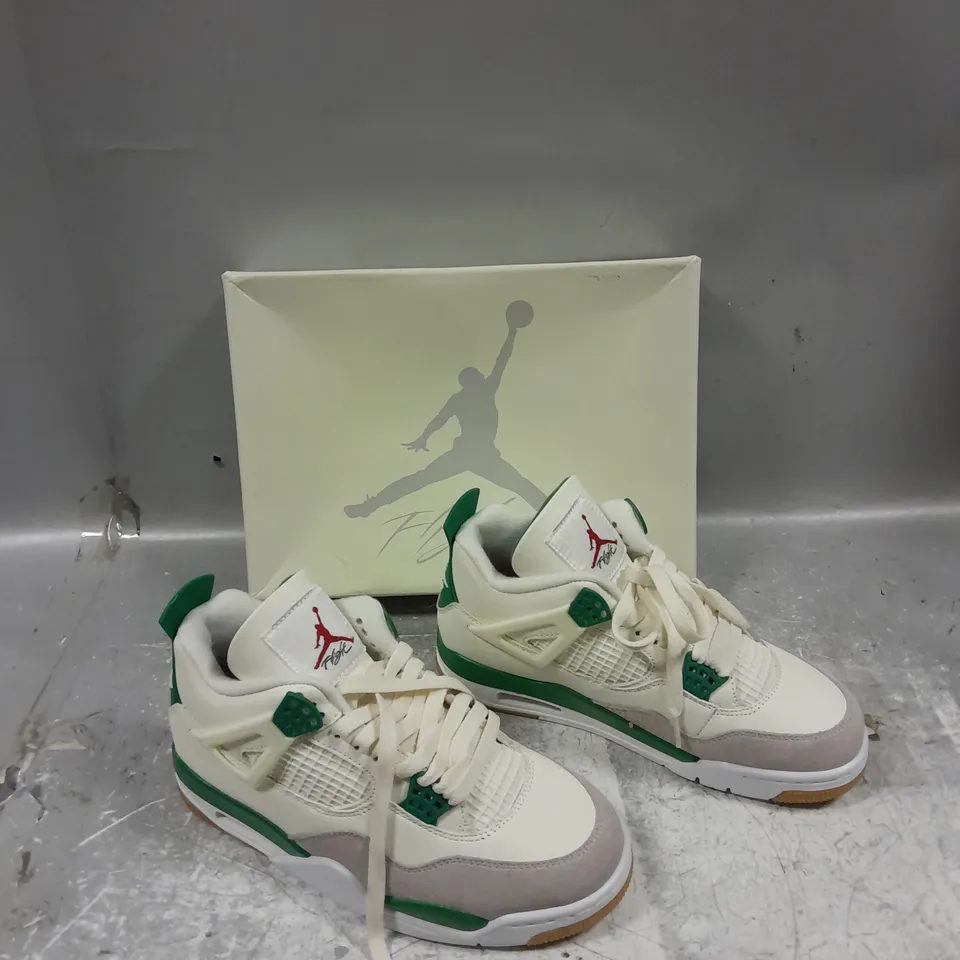 BOXED PAIR OF NIKE AIR JORDAN 4 RETRO SP SAIL /WHITE/ PINE GREEN UK 5.5