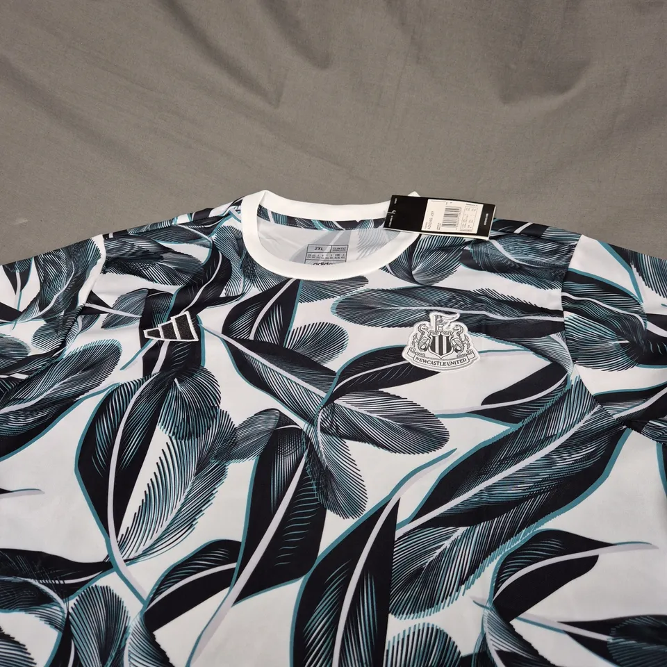 NEWCASTLE UNITED FC TRAINING TOP SIZE 2XL