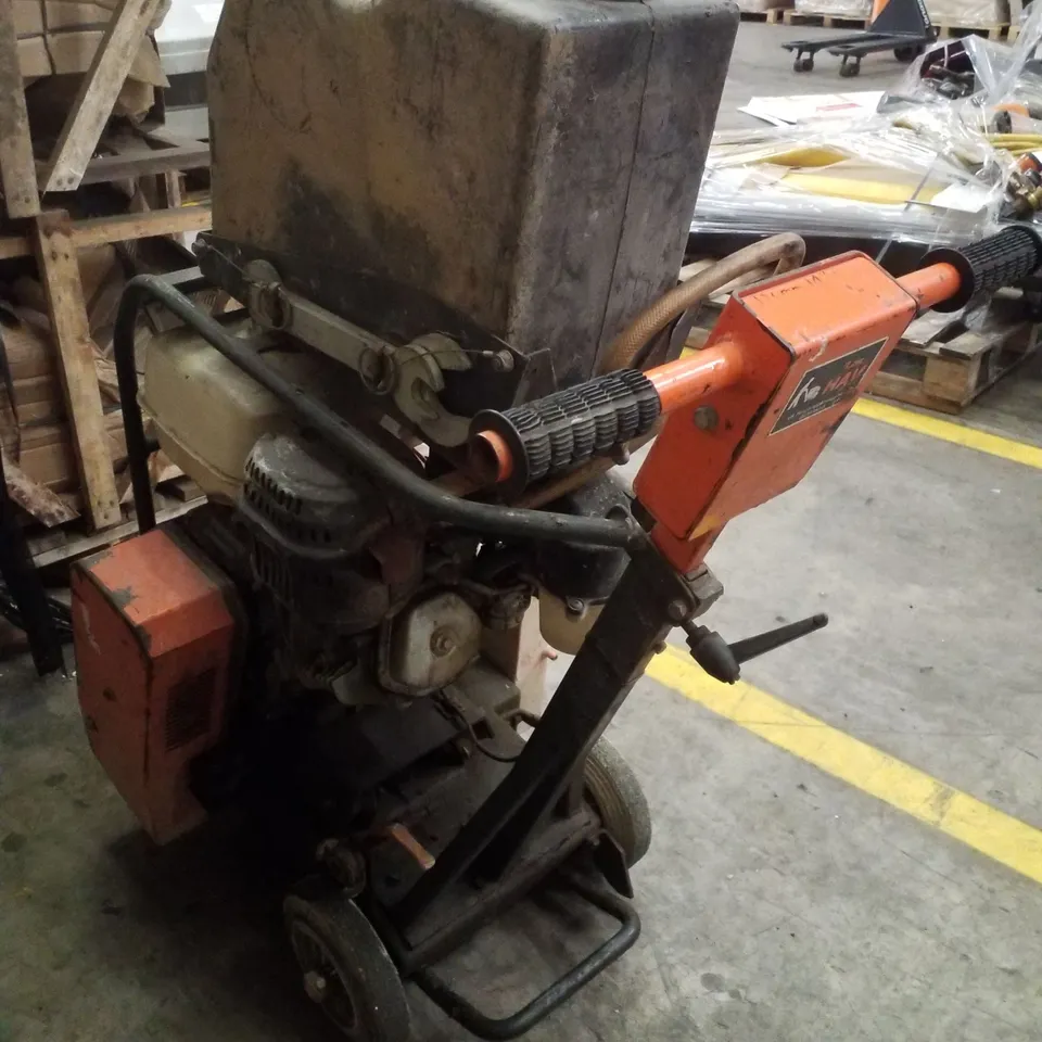 ALTRAD BELLE COMPACT 350X 14” FLOOR SAW