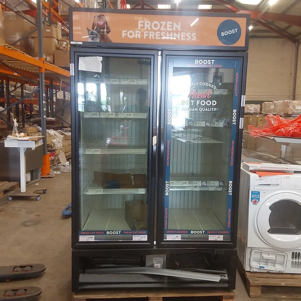 TRUE GDM-43F-HC-TSL01 TRUE UPRIGHT RETAIL MERCHANDISER FREEZER