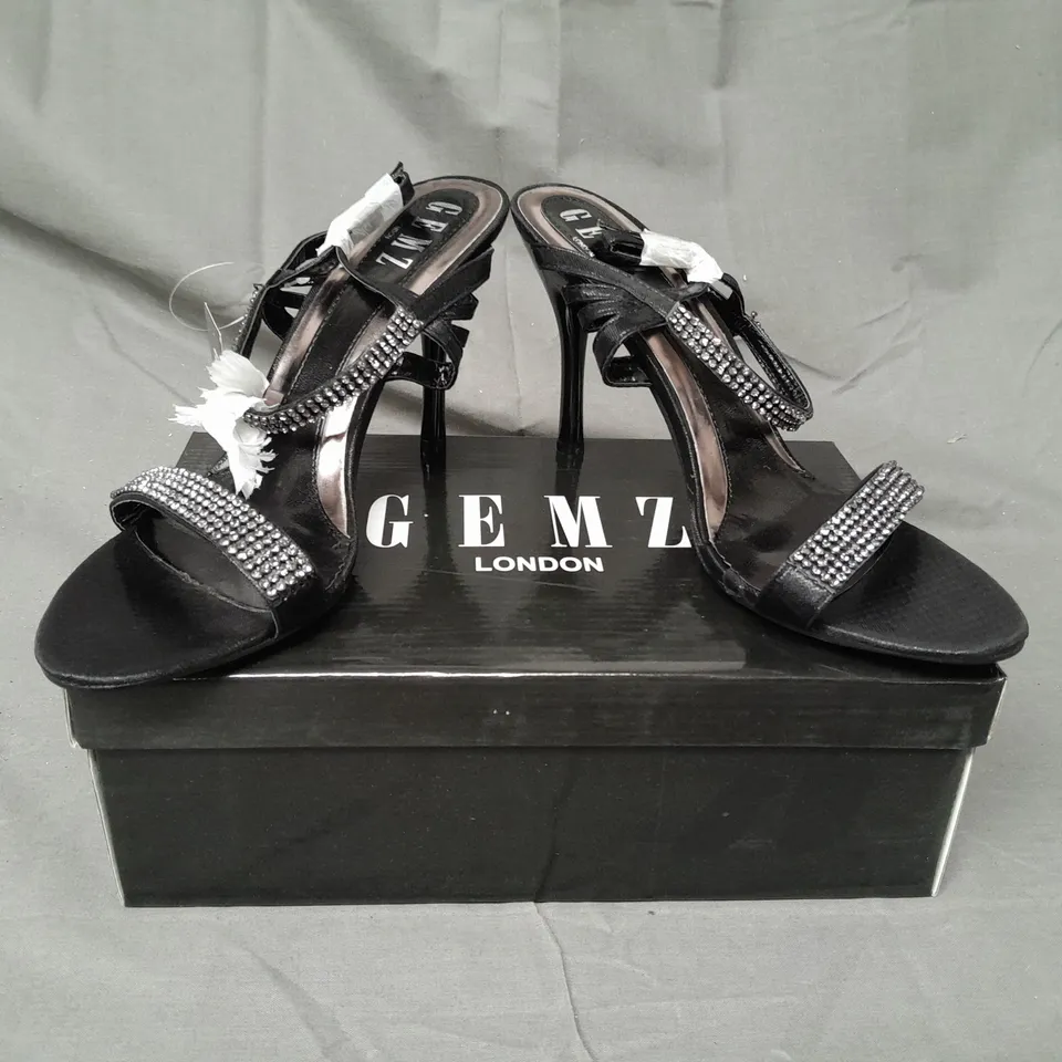 BOX OF APPROXIMATELY 10 BOXED PAIRS OF GEMZ LONDON OPEN TOE HIGH HEEL SANDALS IN BLACK W. JEWEL EFFECT - VARIOUS SIZES