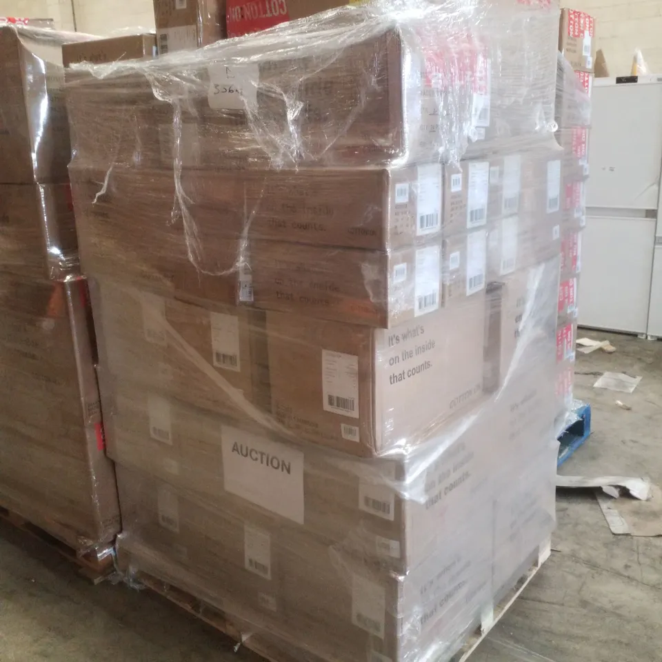 PALLET CONTAINING ASSORTED PRODUCTS INCLUDING ASSORTED LETTER KEYCHAINS & BALLPOINT PENS