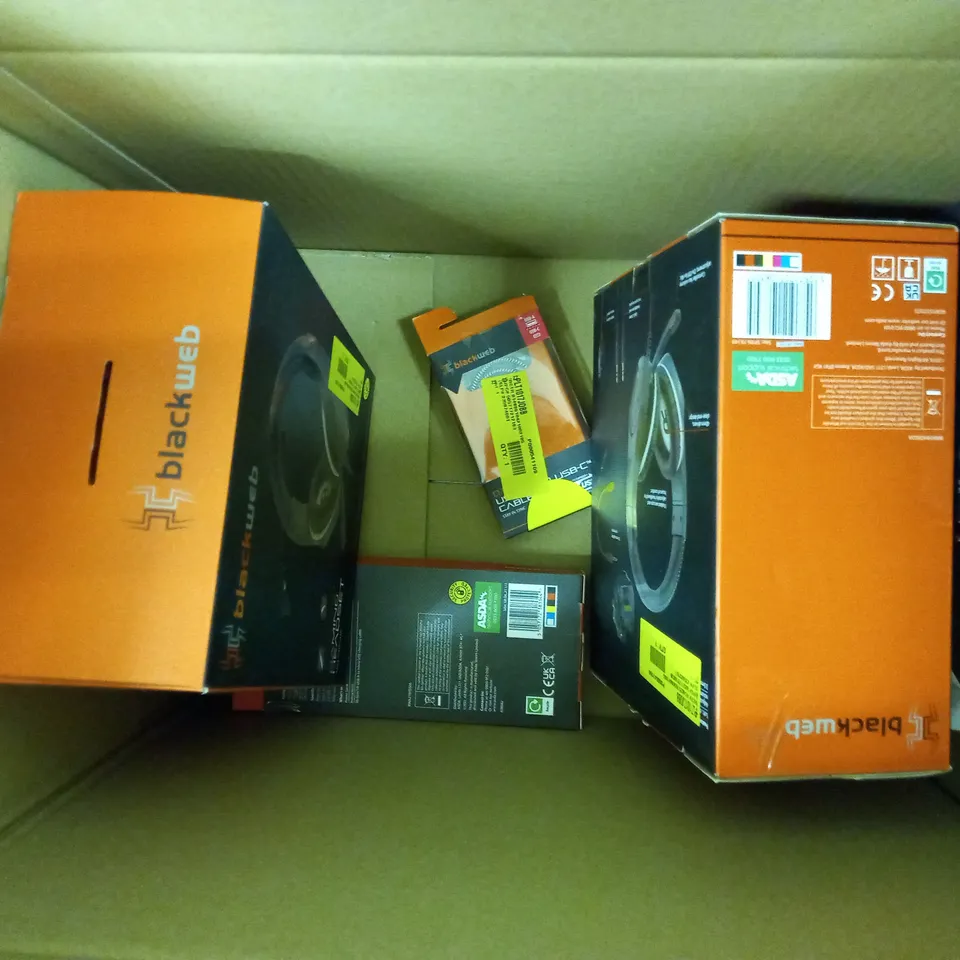 LOT OF APPROX 10 BLACKWEB ITEMS TO INCLUDE WIRELESS SILENT KEYBOARD, PC GAMING HEADSET, UNIVERSAL LAPTOP CHARGER