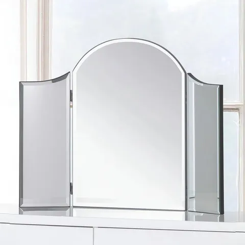 BOXED CORRALES BATHROOM/VANITY MIRROR (1 BOX)