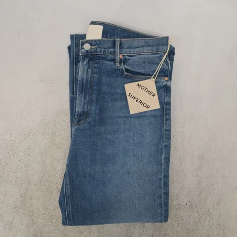 MOTHER SUPERIOR THE DOOZY FRAY JEANS IN BLUE SIZE 31