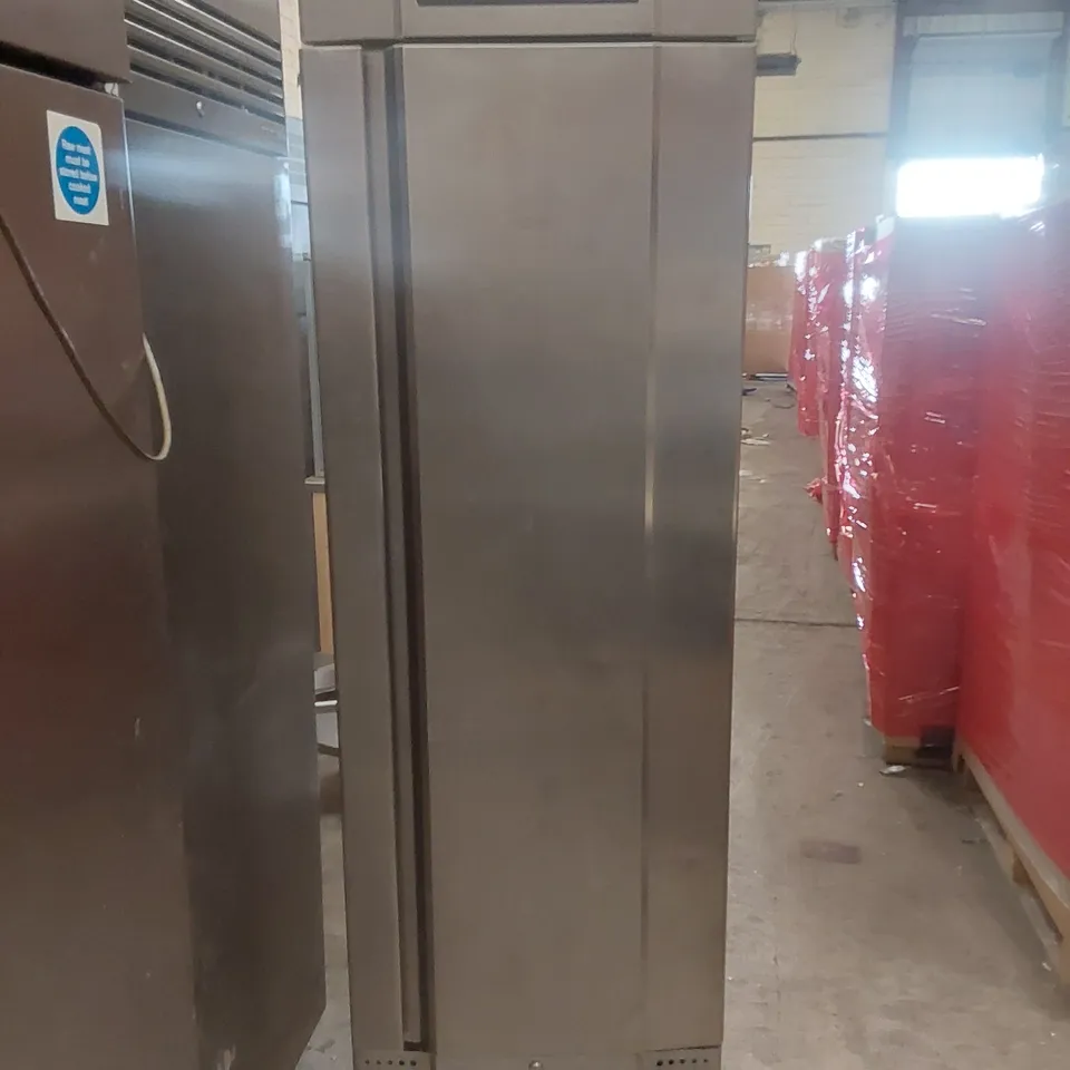 GRAM COMMERCIAL UPRIGHT STAINLESS STEEL TEMPERATURE CONTROLLED FOOD STORAGE CABINET