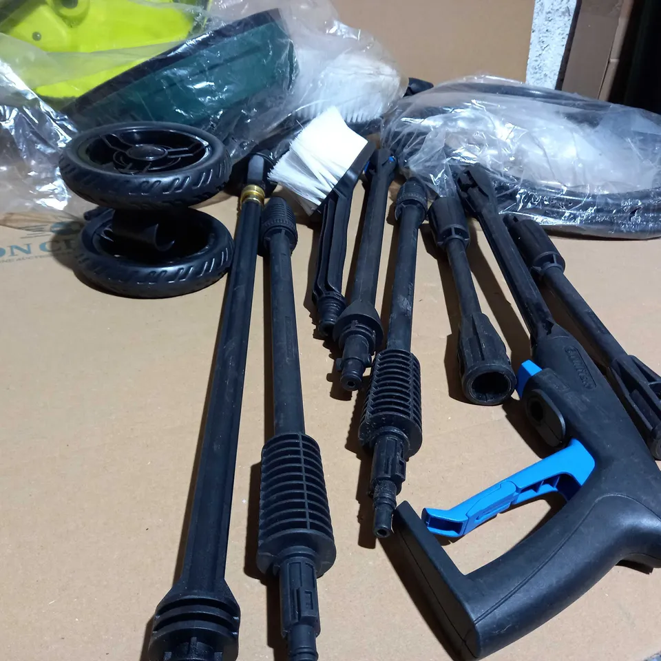 LARGE BOX OF APPROX 2O ASSORTED TO INCLUDE: PREASSURE WASHER PARTS, HOUSE HOLD ITEMS