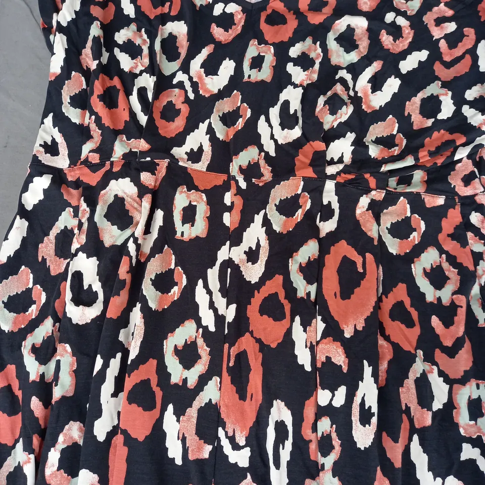 MASAI NYOLMA SHAPED LOOSE JUMPSUIT IN BLACK/CORAL SIZE XXL