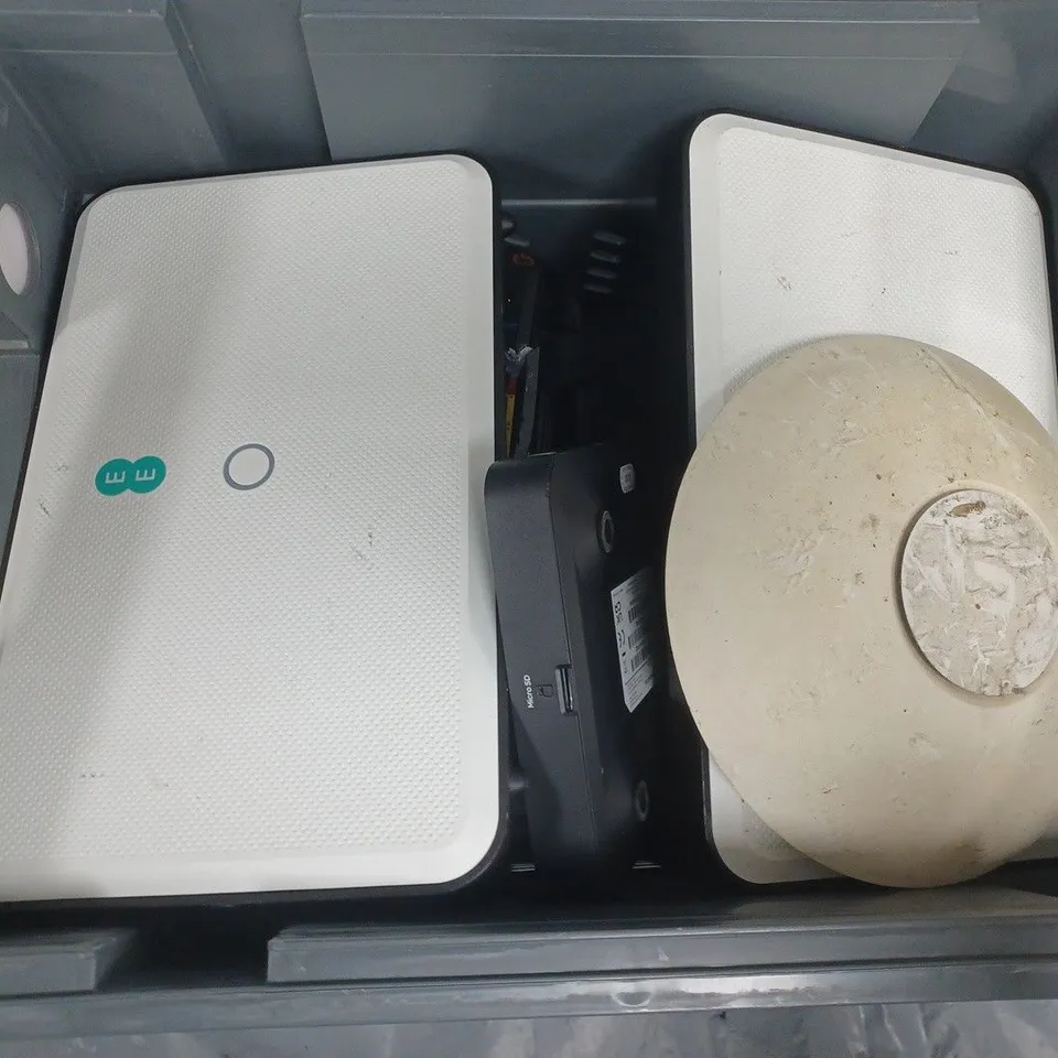 APPROXIMATELY 7 ASSORTED HOUSEHOLD ITEMS TO INCLUDE EE, TALK TALK, BT, ETC