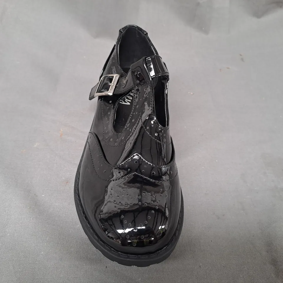 BOX OF APPROXIMATELY 10 PAIRS OF LILLEY SHOES IN GLOSSY BLACK IN VARIOUS SIZES