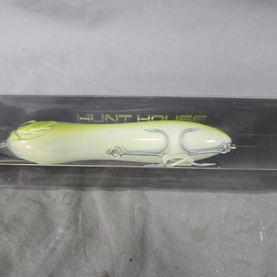 BOXED HUNT HOUSE FISHING LURE 