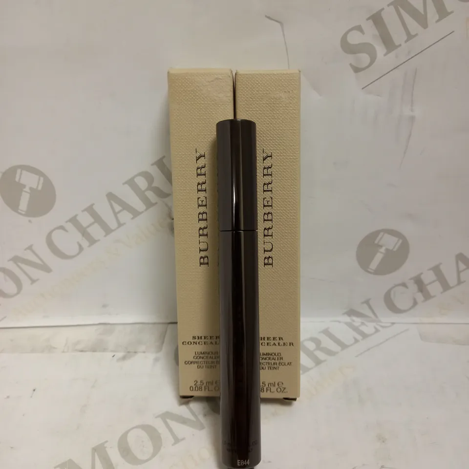 LOT OF 2 X 2.5ML BURBERRY SHEER LUMINOUS CONCEALER - SOFT BEIGE NO.2