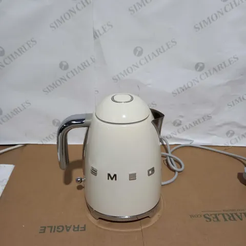 SMEG 1.7L KETTLE