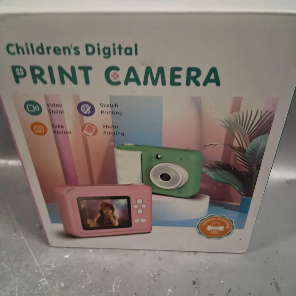 BOXED CHILDREN'S DIGITAL PRINT CAMERA