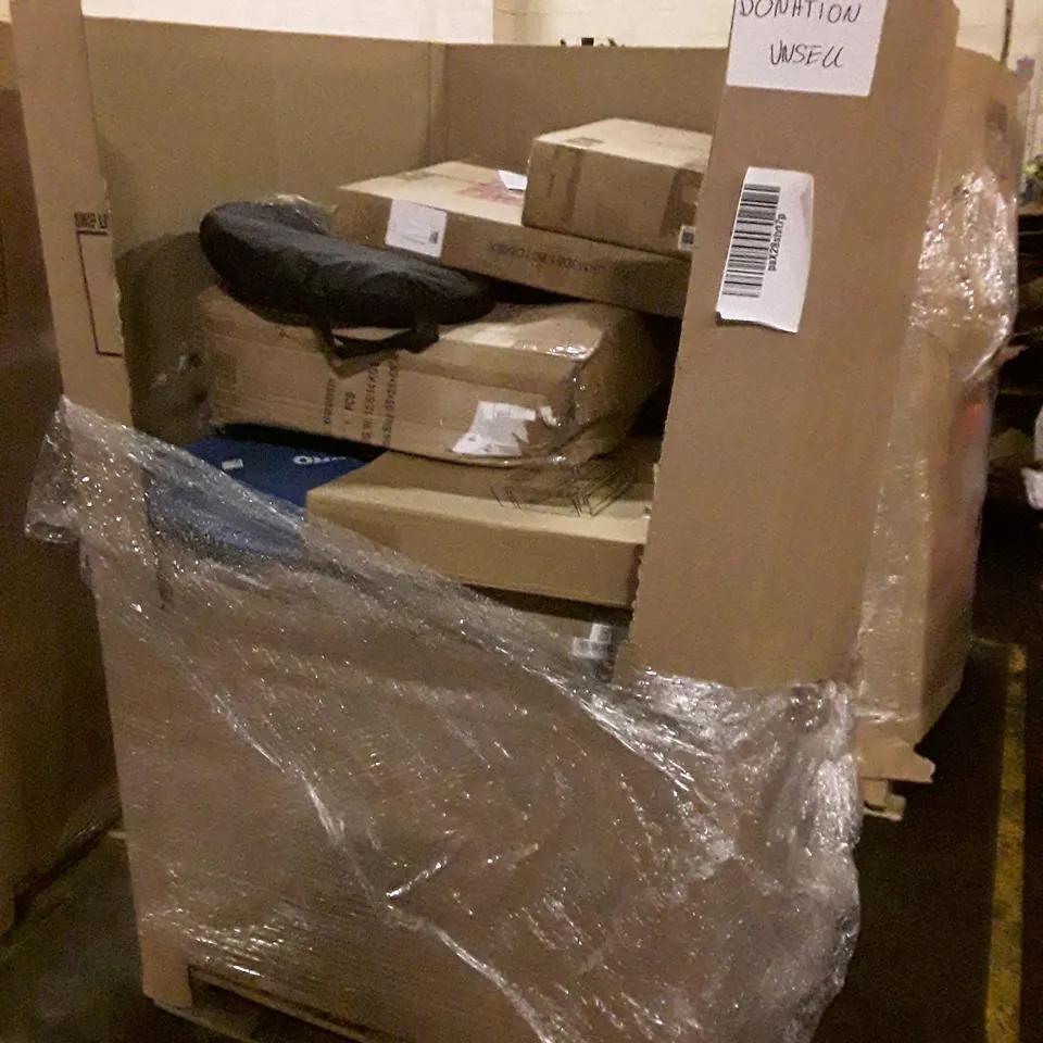 PALLET OF ASSORTED PRODUCTS INCLUDING GARDEN UTILITY TROLLEY, CHRISTMAS TREE, ROLLER BLINDS, CLOSET, POP UP TENT
