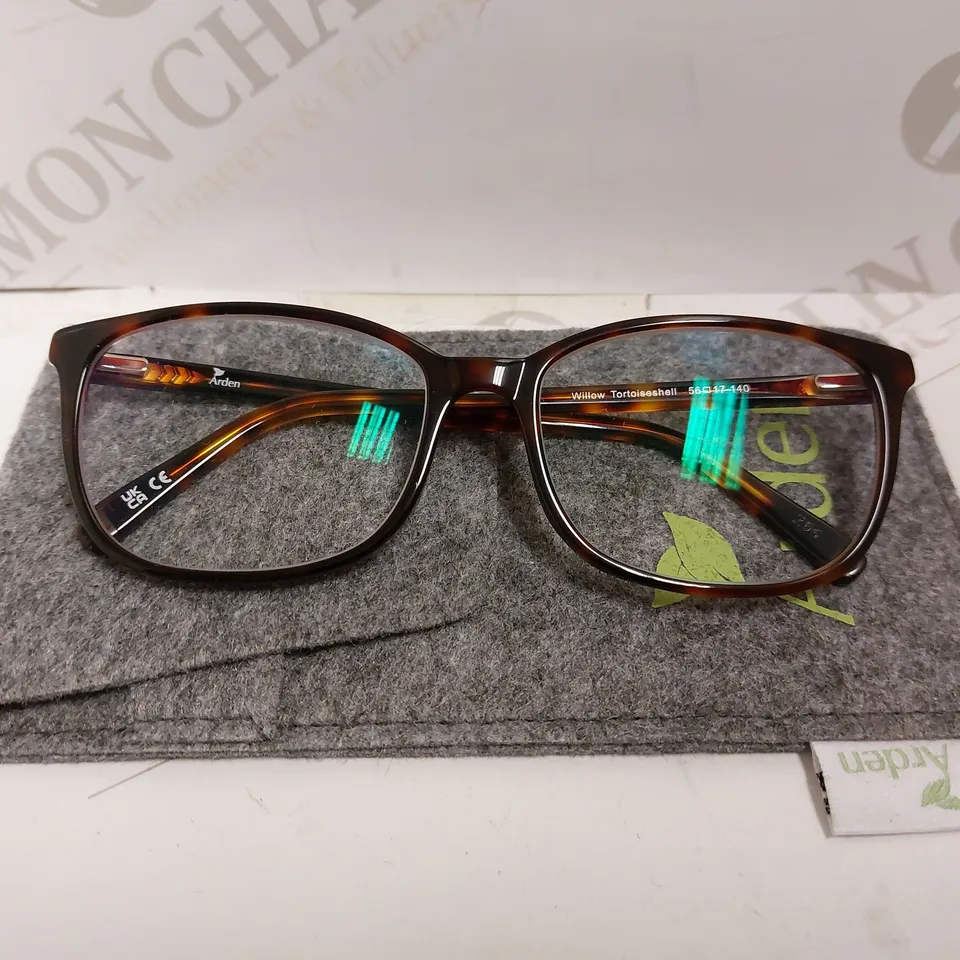 ARDEN WILLOW GLASSES - TORTOISESHELL
