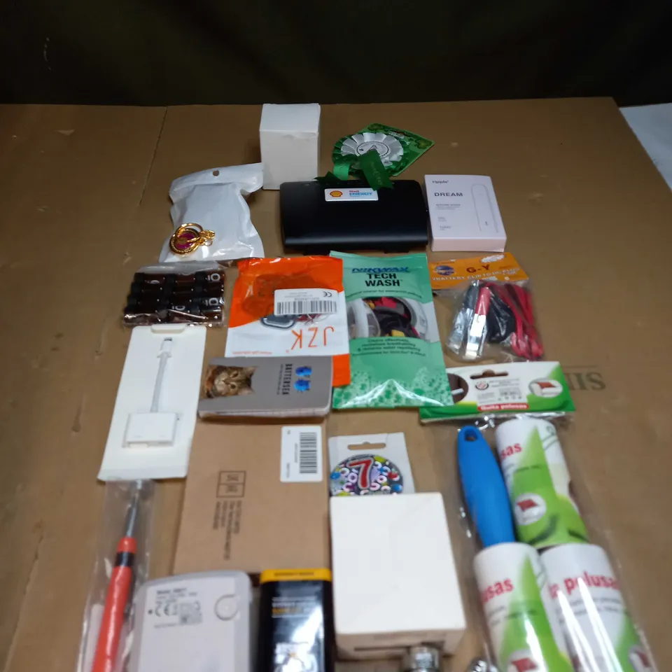 LOT OF ASSORTED ITEMS TO INCLUDE APPLE CHARGER, TECH WASH AND AIR FRESHNERS