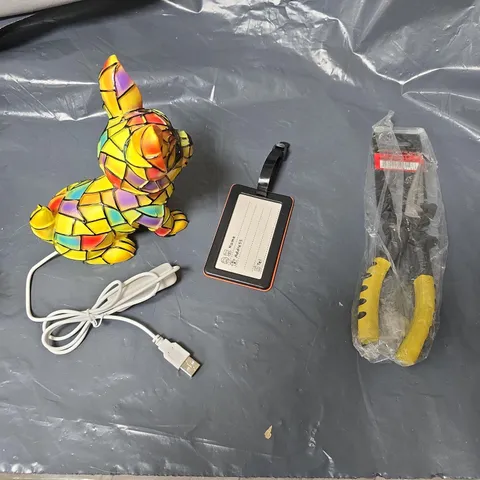 approximately 10 assorted household items to include cat shaped lamp, lugagge tags & long nose pliers etc 