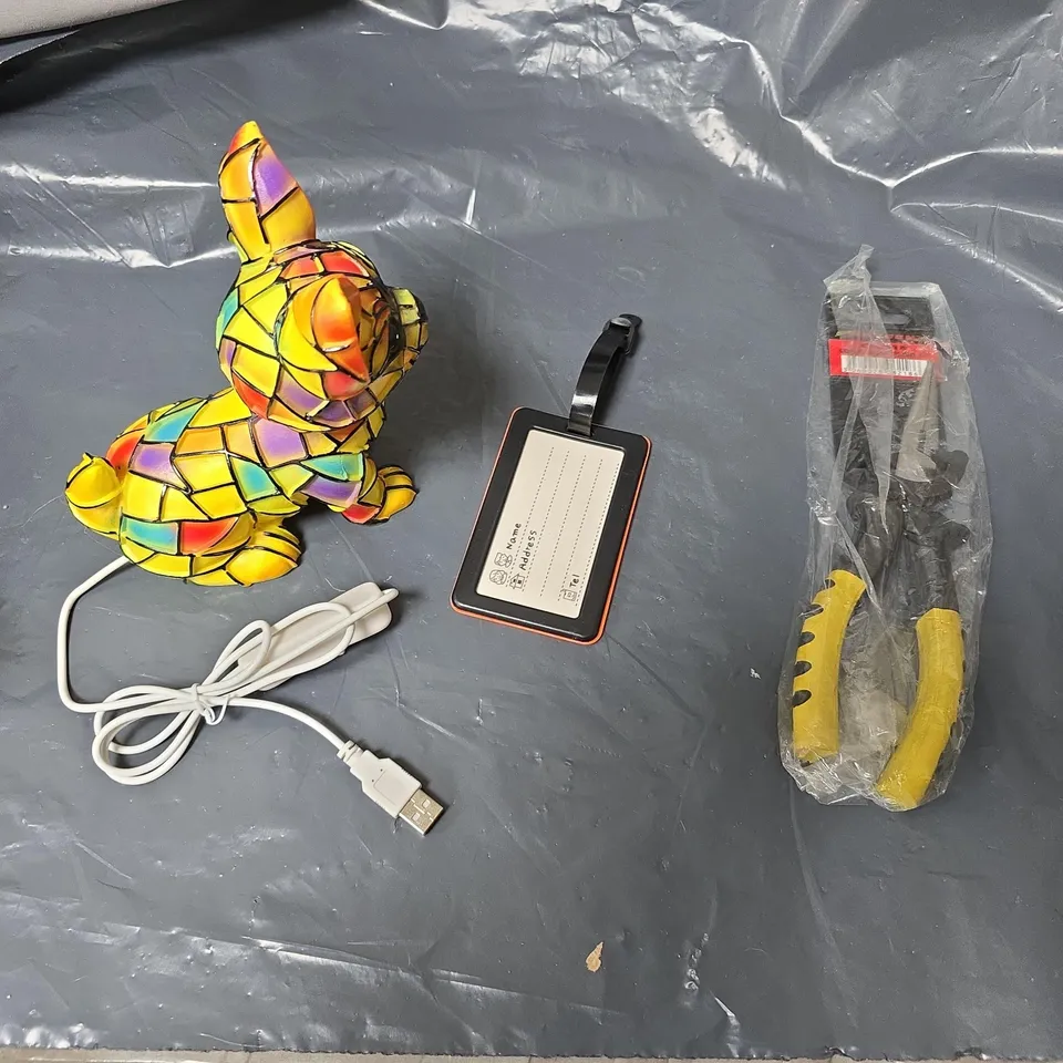 approximately 10 assorted household items to include cat shaped lamp, lugagge tags & long nose pliers etc 