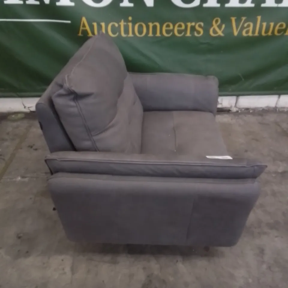 QUALITY ITALIAN DESIGNER LEATHER RECLINING ARM CHAIR IN GREY