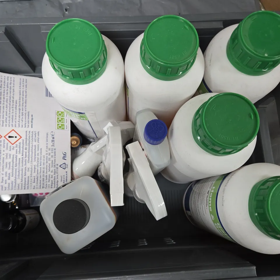 APPROXIMATELY 10 ASSORTED LIQUIDS TO INCLUDE WEED KILLER, ANTI CALC LIQUID, MUGWORT ESSENCE, ETC - COLLECTION ONLY
