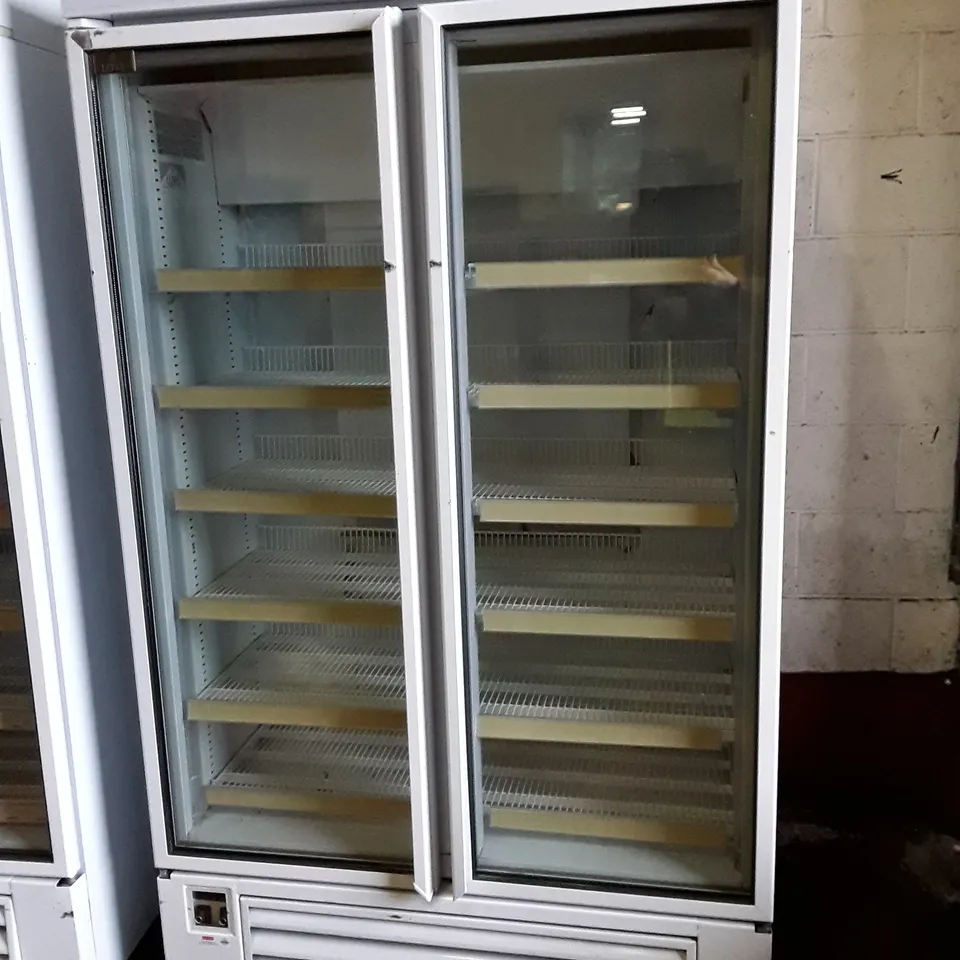 LOWE COMMERCIAL UPRIGHT DOUBLE DOOR DISPLAY FRIDGE