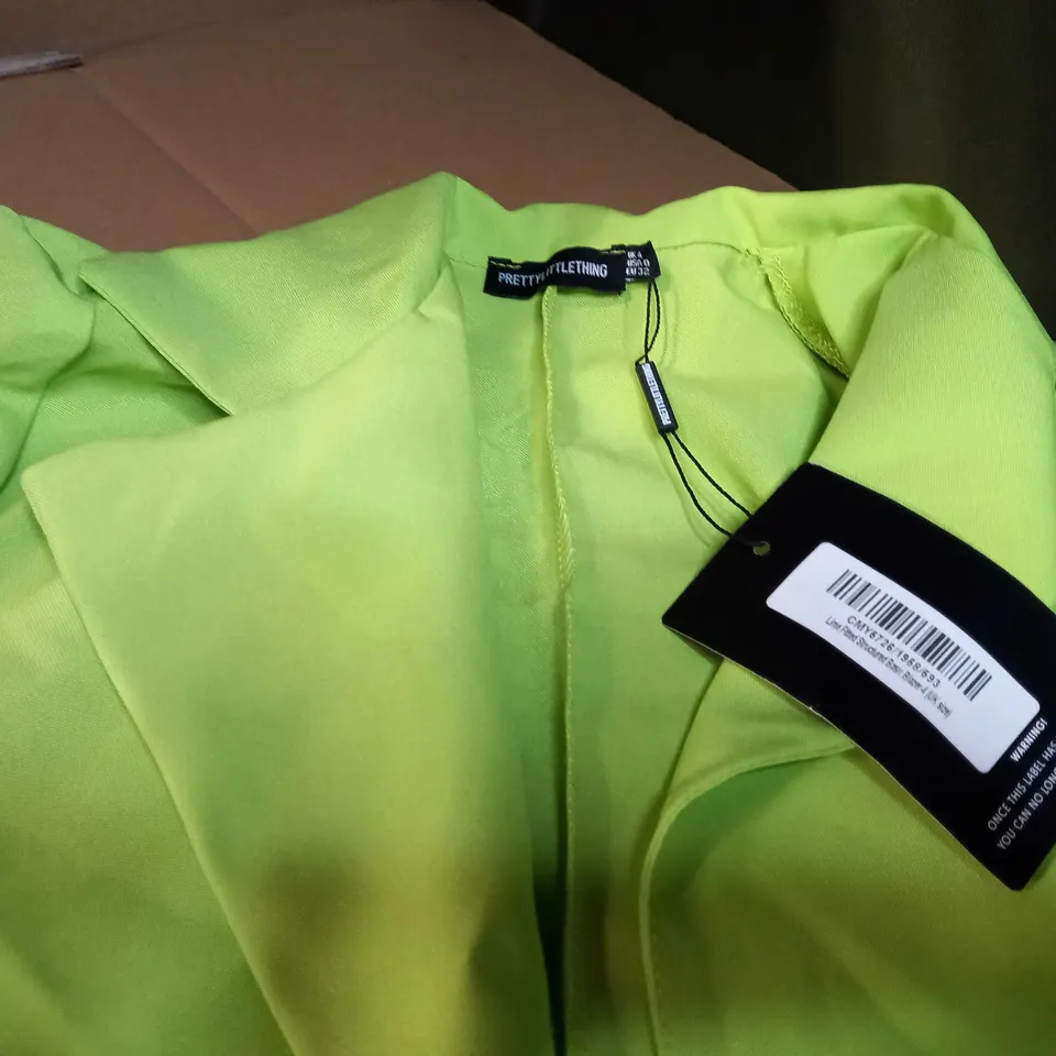 PRETTYLITTLETHING LIME FITTED STRUCTURED BASIC BLAZER - SIZE 4