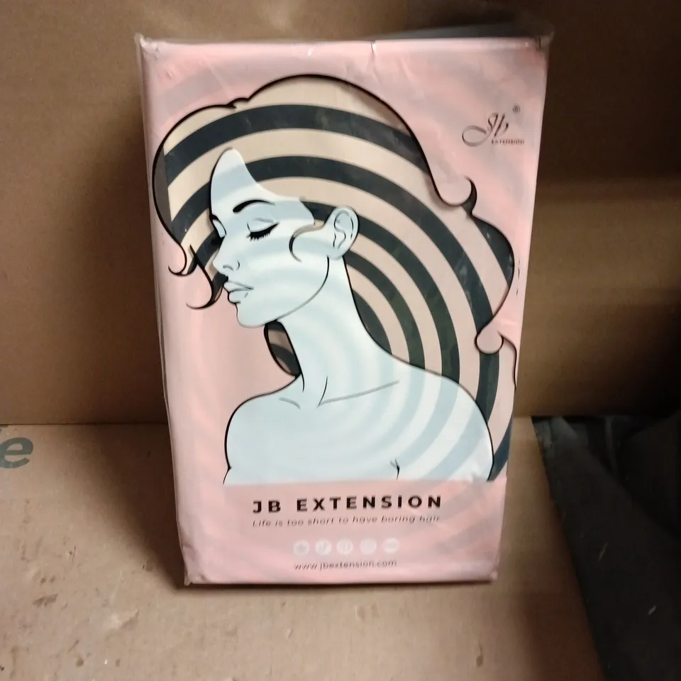 BOX OF APPROXIMATELY 10 ASSORTED COSMETIC ITEMS INCLUDING KOTEX NIGHT TIME AND JB HAIR EXTENSION 