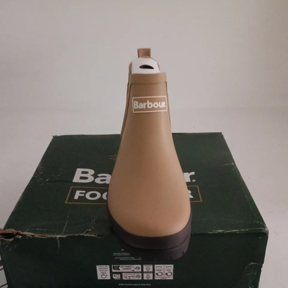 BARBOURU MALLOW CHELSEA TARTAN BEIGE BOOTS UK 6 BOXED