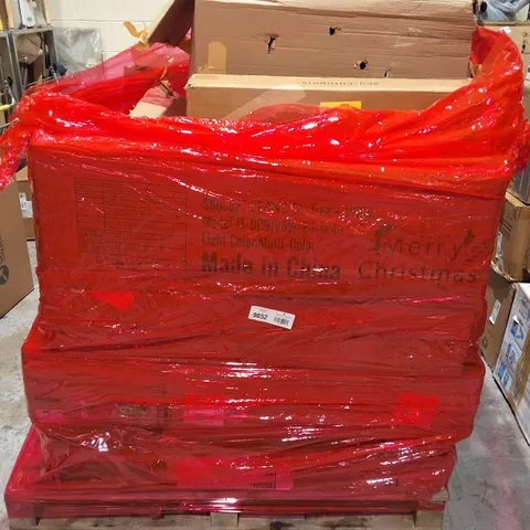 PALLET OF APPROXIMATELY 10 ASSORTED HOUSEHOLD ITEMS TO INCLUDE PARASOL VASE, FABRIC GARDEN STRUCTURE AND BOXED CHAIR