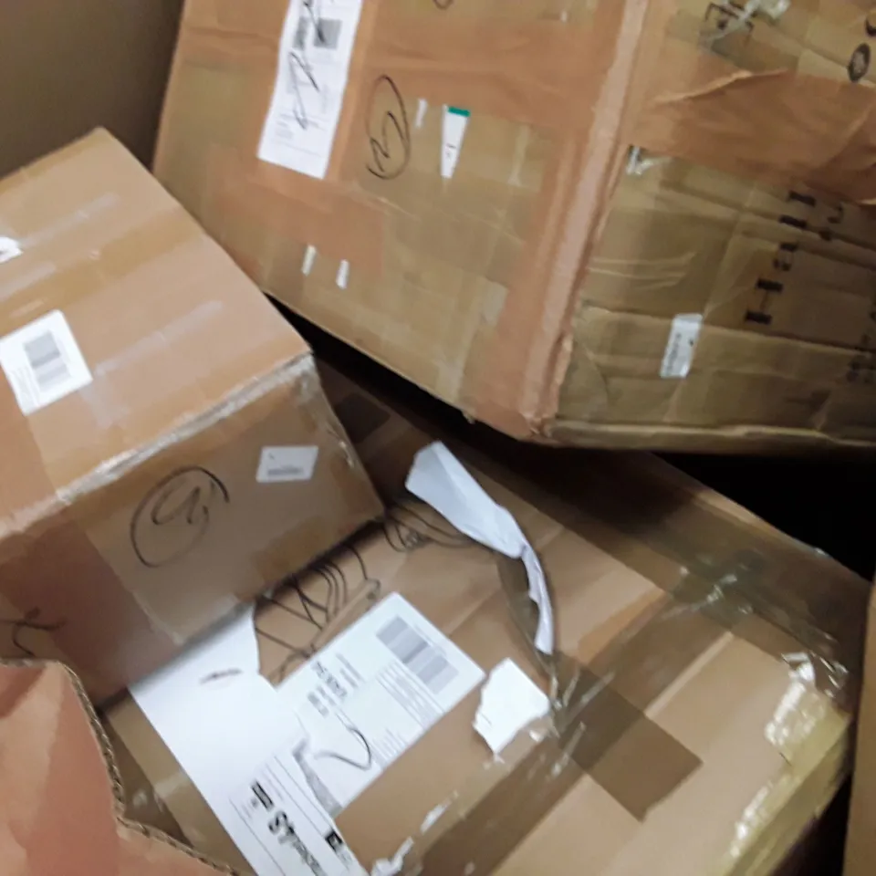 PALLET TO CONTAIN AN ASSORTMENT OF HOUSEHOLD ITEMS TO INCLUDE LUXURY ANIMAL BLANKETS, COMPRESSOR NEBULIZER, 45L FOLD TRASH CAN AND TURNTABLE AND SPEAKER ECT 