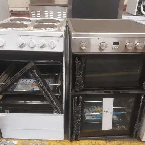 2x OVENS WITH DAMAGED FRONTS - SWAN AND HISENSE