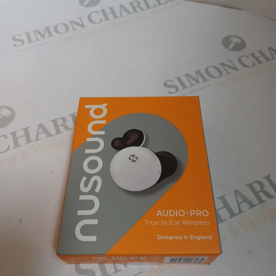 BOXED NUBEO LIMITED EDITION WHITE SILICONE STRAP 137/600 WATCH WITH NUSOUND WIRELESS EAR BUDS