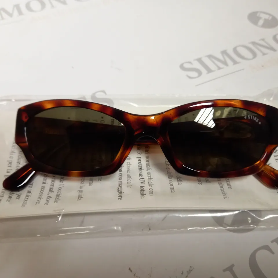APPROXIMATELY 10 DIERRE STING SUNGLASSES