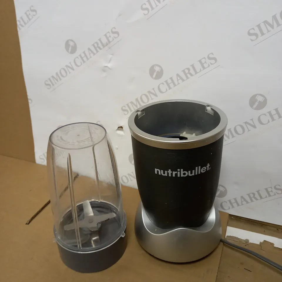 NUTRIBULLET 600 SERIES 600W NUTRITION EXTRACTOR 
