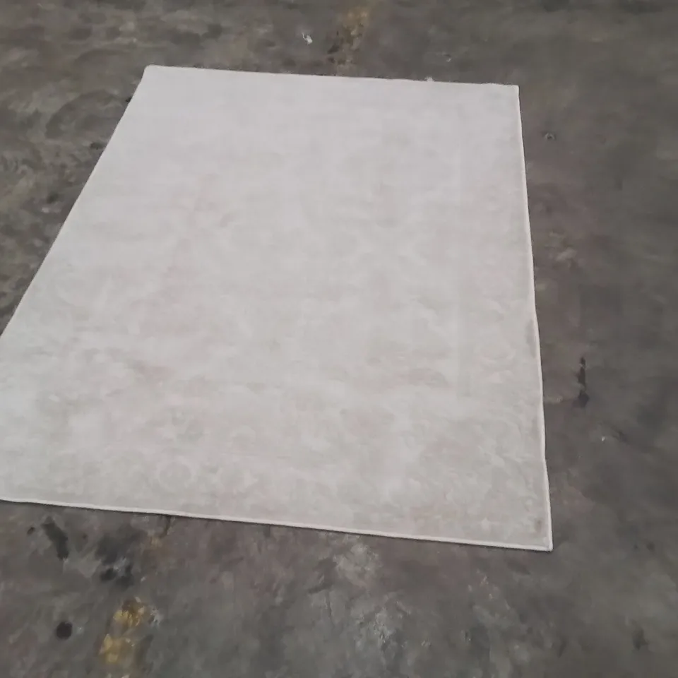 QUALITY DESIGNER AREA RUG - APPROXIMATELY 160X115CM