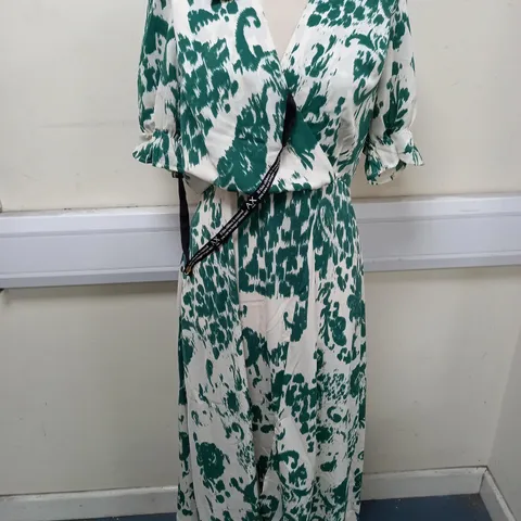 AX PARIS V-NECK GREEN/WHITE FLORAL DRESS - 14
