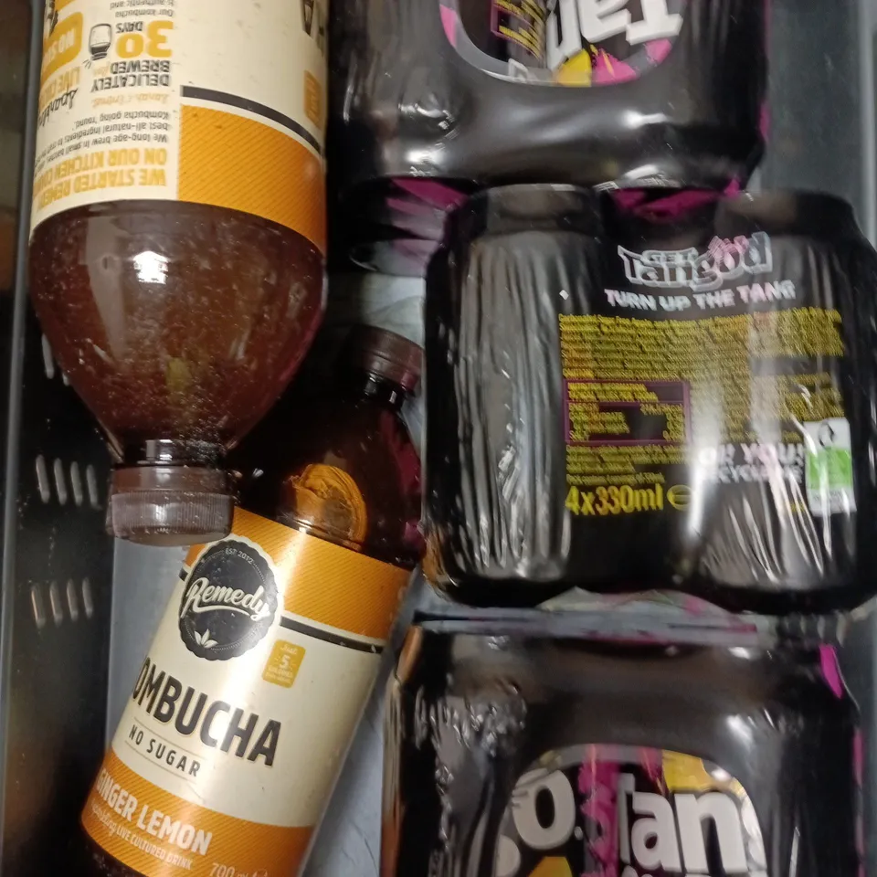 APPROXIMATELY 10 ASSORTED FOOD/DRINK PRODUCTS TO INCLUDE MEXICAN RICE, BIG CHIPS, KOMBUCHA ETC 