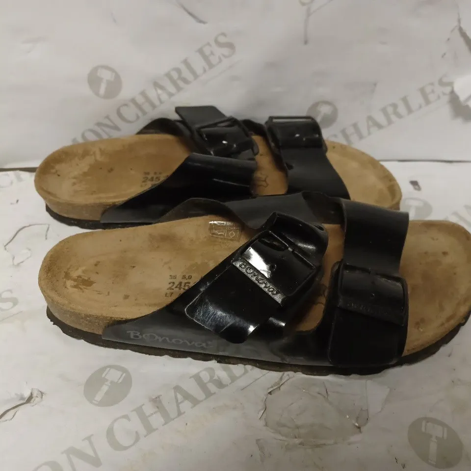 BONOVA BLACK SANDALS SIZE 5