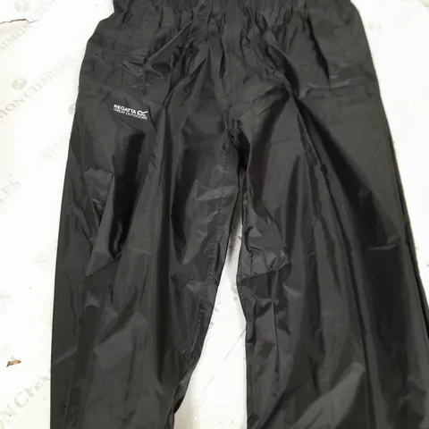 REGATTA OUTDOORS BLACK WATERPROOF PANTS - MEDIUM