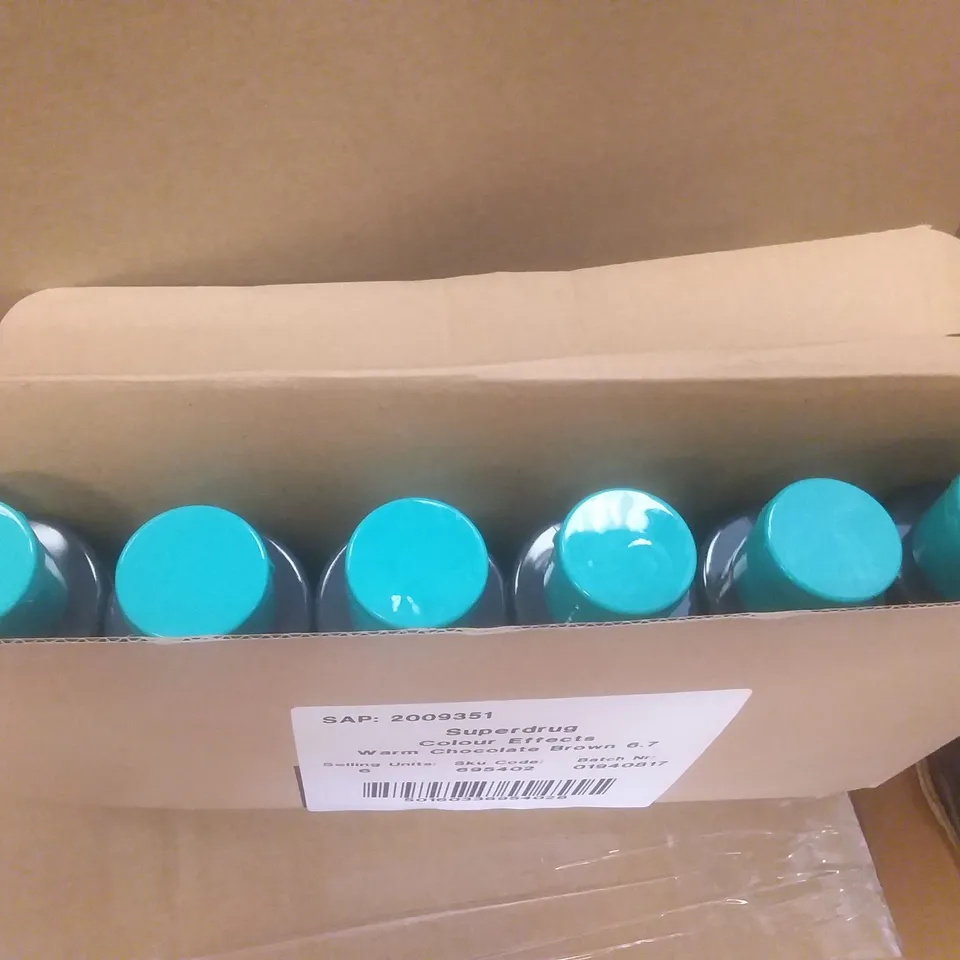 PALLET OF APPROXIMATELY 784 PACKS CONTAINING 6 BOTTLES OF COLOUR EFFECTS SHAMPOOS WARM CHOCOLATE BROWN & LIGHT STRAWBERRY BLONDE