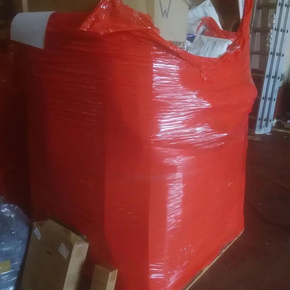 PALLET OF ASSORTED ITEMS INCLUDING FOLDING 2 STEP STOOL, CLOTHES HANGER, HOT WATER BOTTLE, CARPET