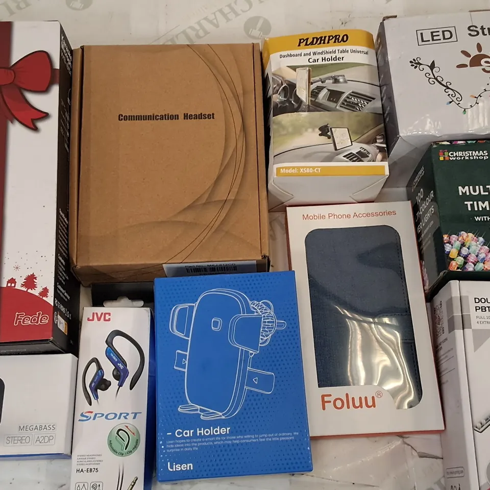 LOT OF APPROXIMATELY 23 ASSORTED ITEMS TO INCLUDE KARAOKE MICROPHONES, WIRELESS SPEAKERS AND COMMUNICATION HEADSET