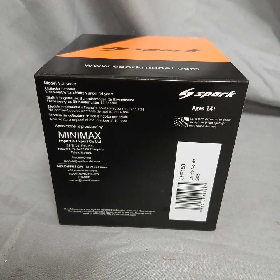 SPARK MODEL 1:5 SCALE LANDO NORRIS HELMET – BOXED DISPLAY MODEL