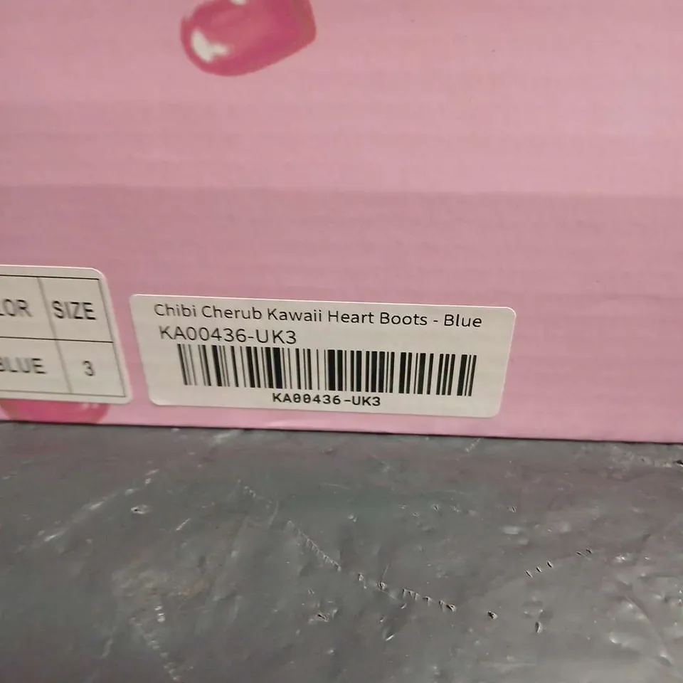 BOXED PAIR OF KOI CHIBI CHERUB KAWAII HEART BOOTS - UK SIZE 3