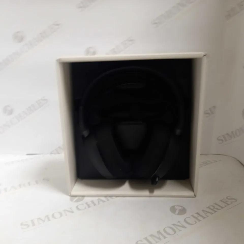 STEELSERIES ARCTIS PRO + GAMEDAC