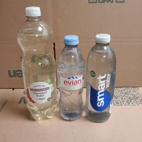 APPROXIMATELY 12 BOTTLES OF WATER TO INCLUDE SMART WATER, EVIAN AND APPLE & RASPBERRY FLAVOURED WATER