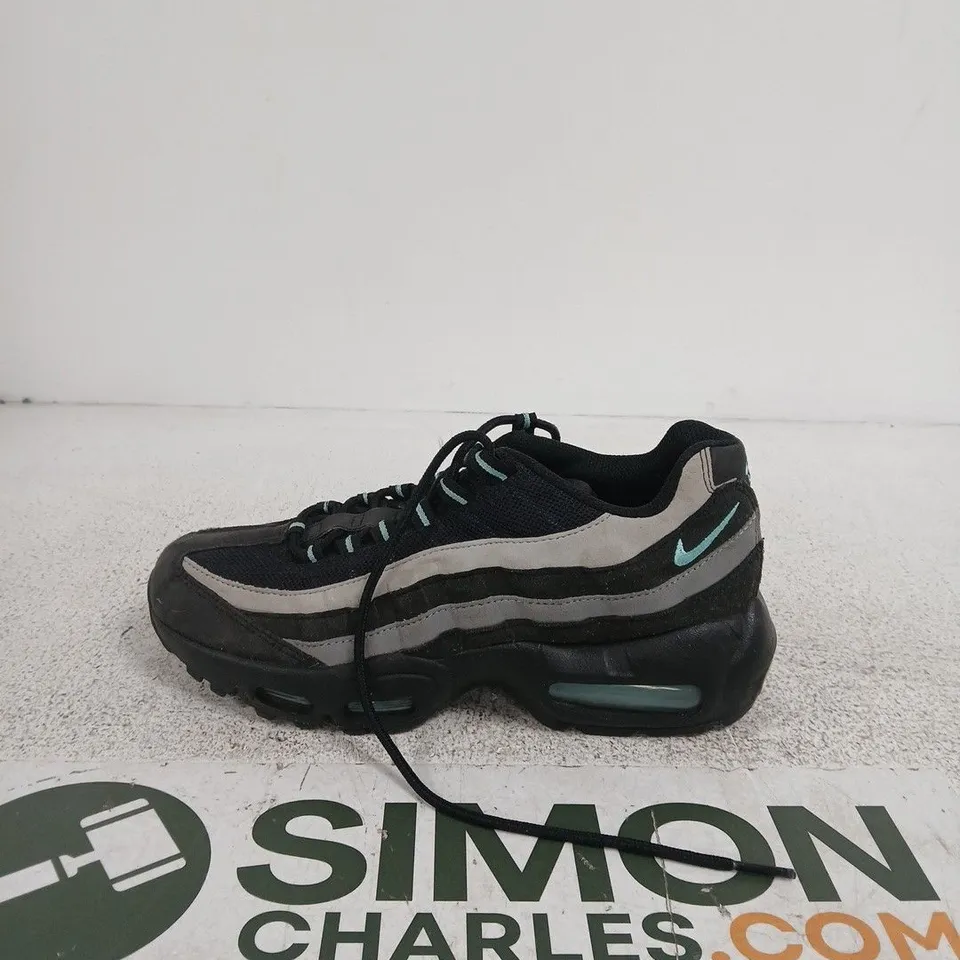 UK 6 NIKE AIR MAX 95 SNEAKERS – BLACK/GREY WITH TEAL ACCENTS